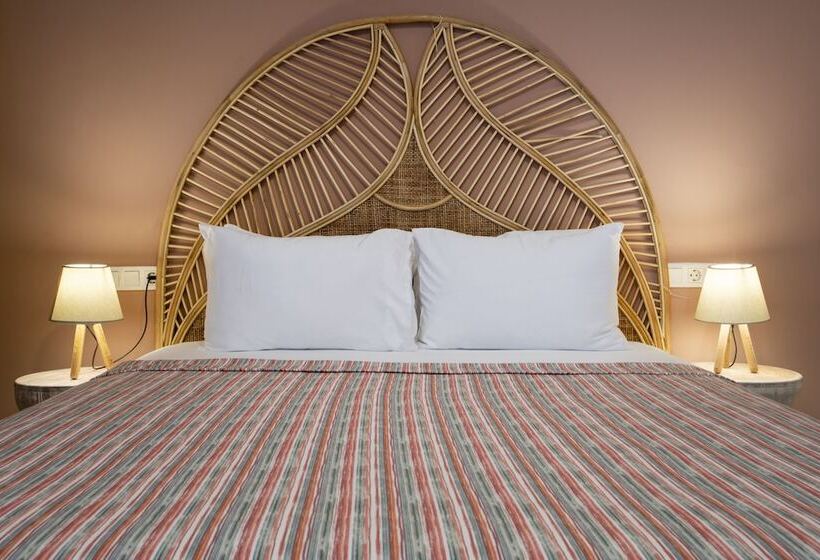 تختخواب و صبحانه Noa S Boutique