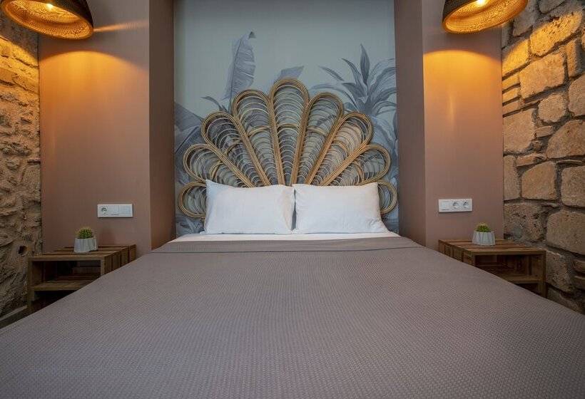 تختخواب و صبحانه Noa S Boutique