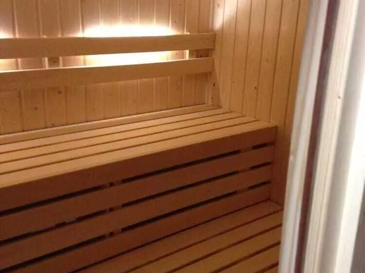 Hotelli Auberge Ti Gousket