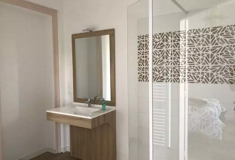 Hotelli Auberge Ti Gousket