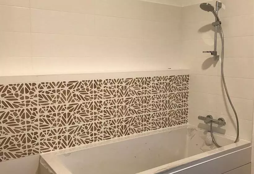 Hotelli Auberge Ti Gousket