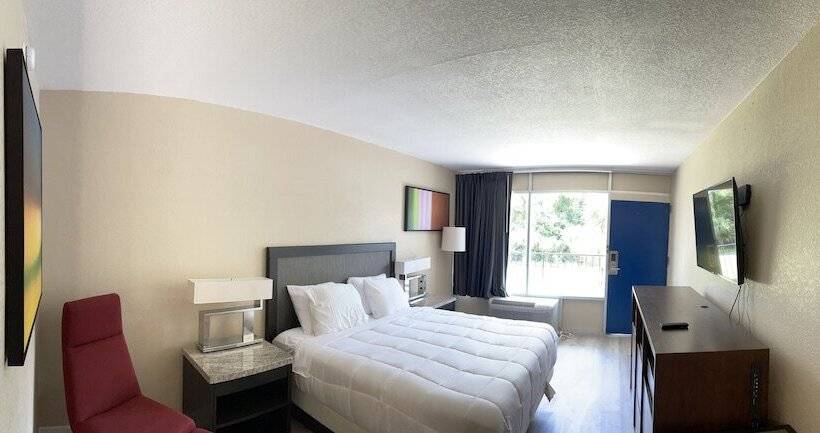 فندق Econo Lodge