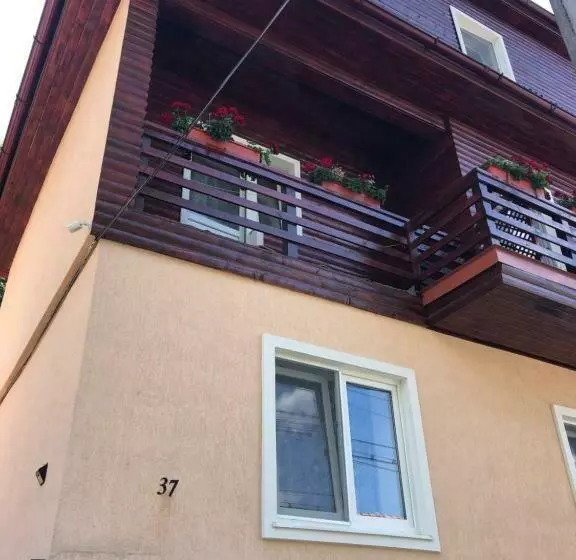 Hotel Pensiunea Diskret