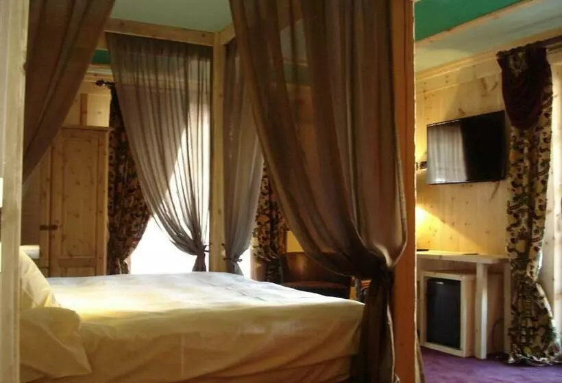 Hotelli Relais Du Chateau Blanc