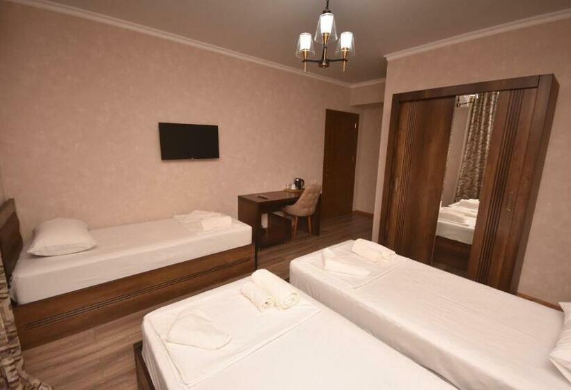 هتل & Restaurant Sokhumi