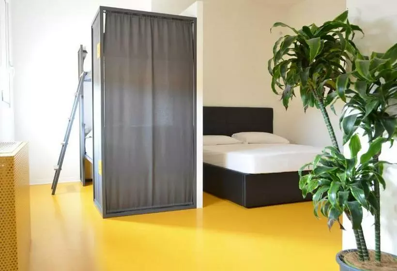 Nomad Hostel