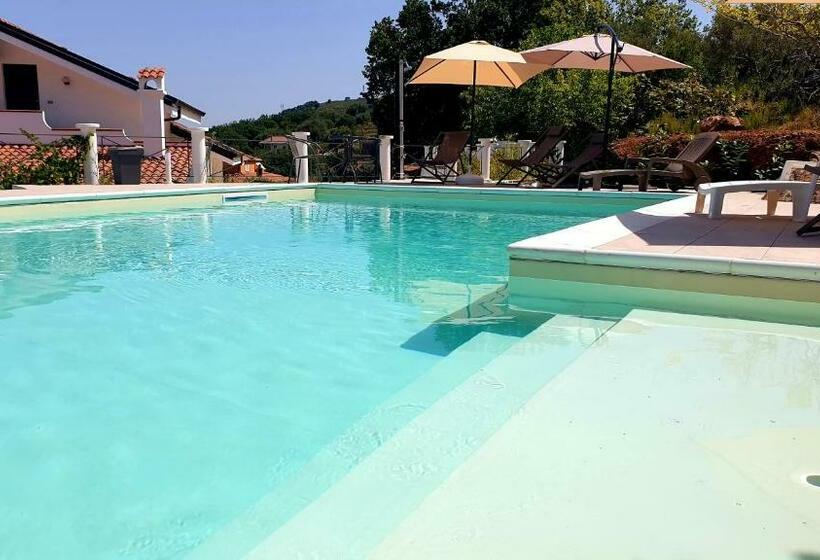 مبيت وإفطار Villa Kirù