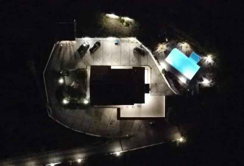 مبيت وإفطار Villa Kirù