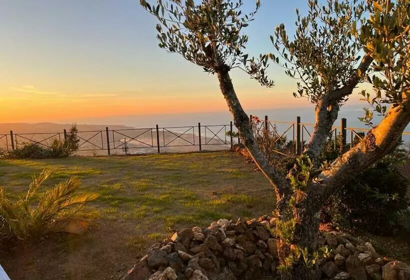 تختخواب و صبحانه Villa Kirù