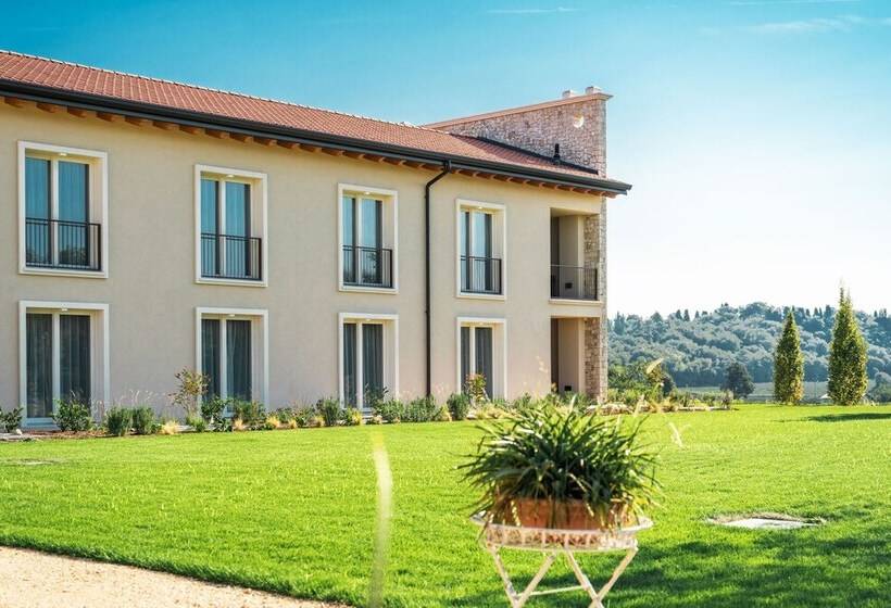 ホテル Agriturismo Maria Vittoria