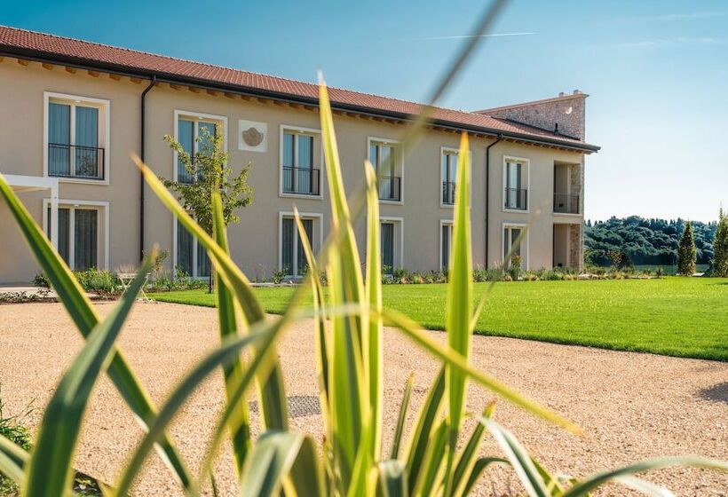 ホテル Agriturismo Maria Vittoria