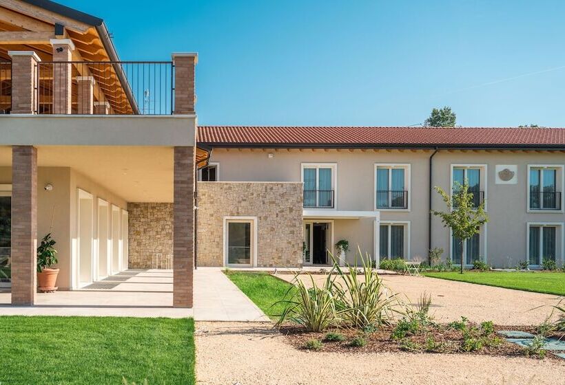 ホテル Agriturismo Maria Vittoria