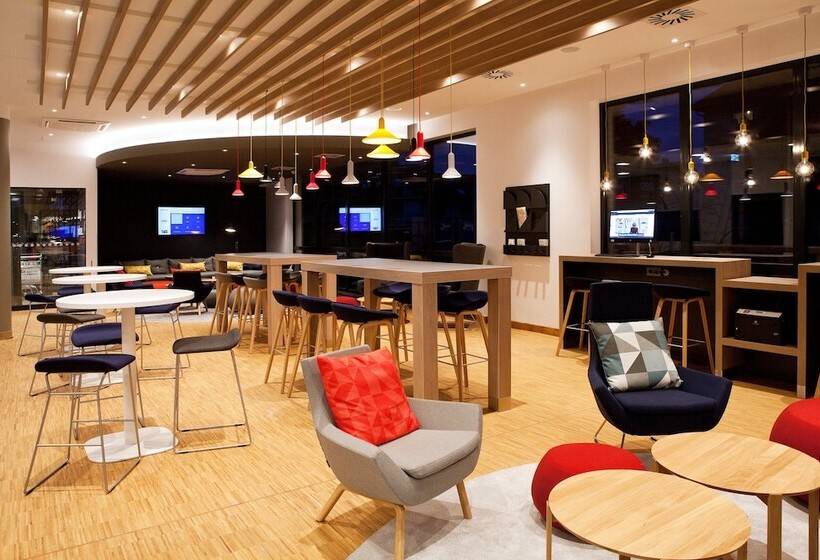 فندق Holiday Inn Express Dusseldorf Airport