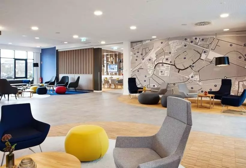 ホテル Holiday Inn Express Dusseldorf Airport