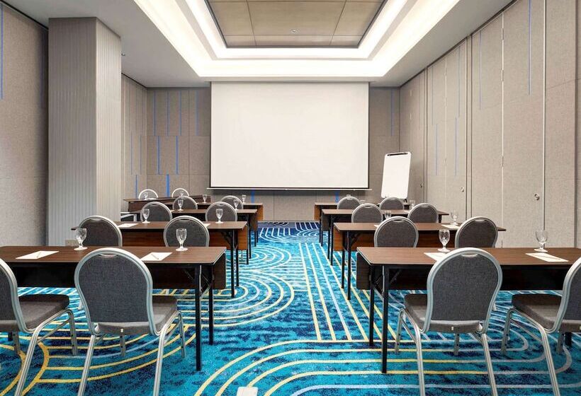 Hotel Ibis Styles Semarang Simpang Lima