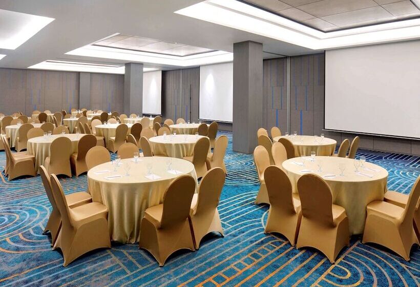 Hotel Ibis Styles Semarang Simpang Lima