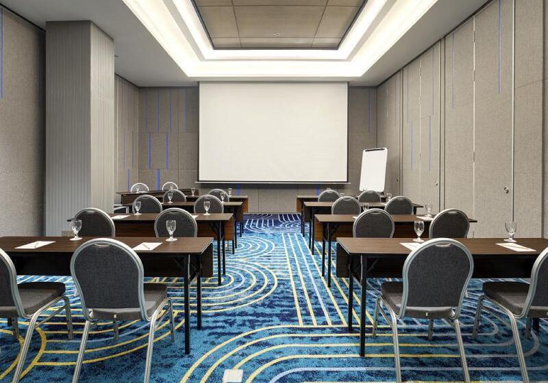 Hotel Ibis Styles Semarang Simpang Lima