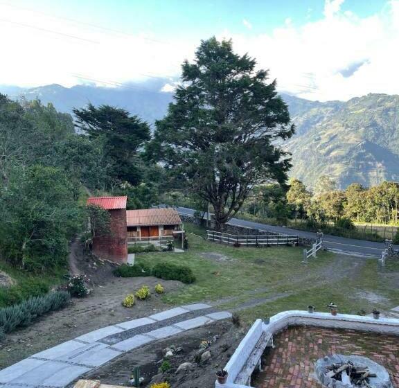 Hotel Pueblo Del Mundo