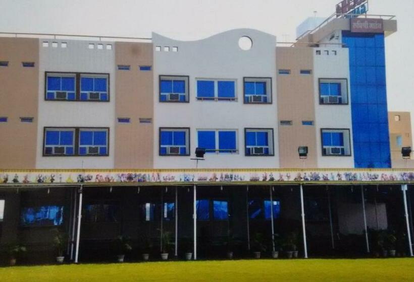 בית מלון כפרי Ruchishree Garden