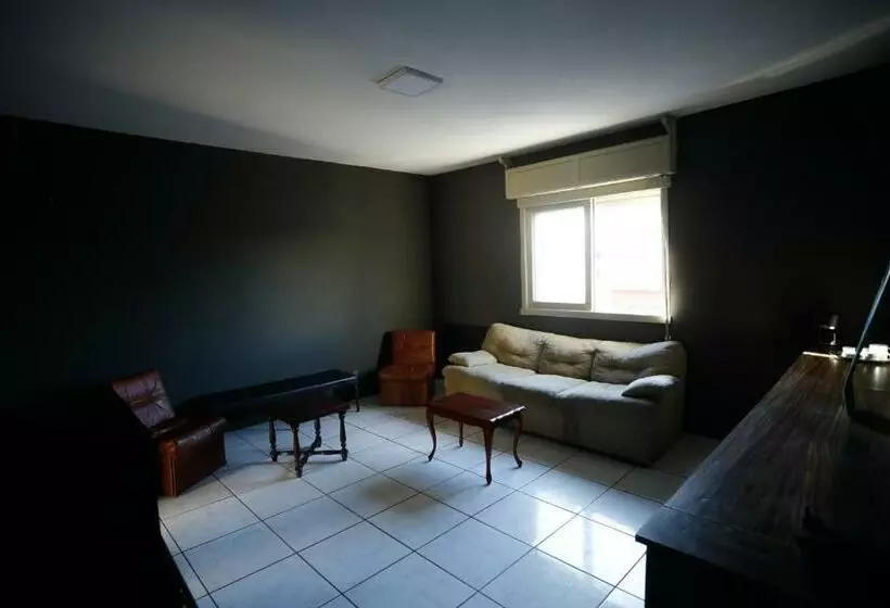 Majatalo Pousada Guarida