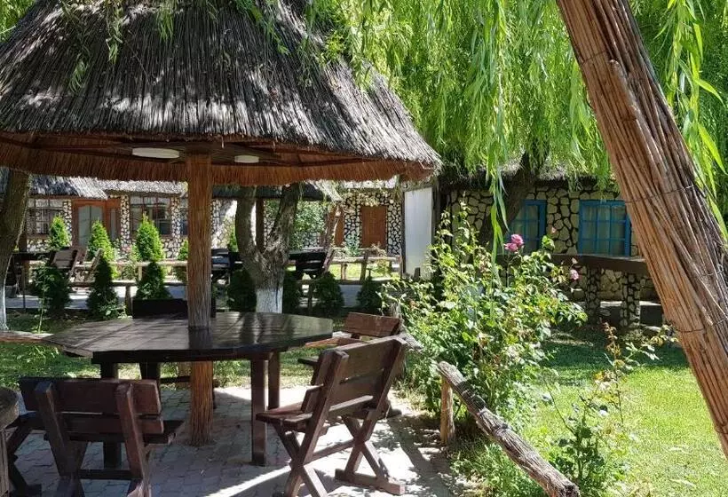 Pensiunea Iubire De Delta  La Traian