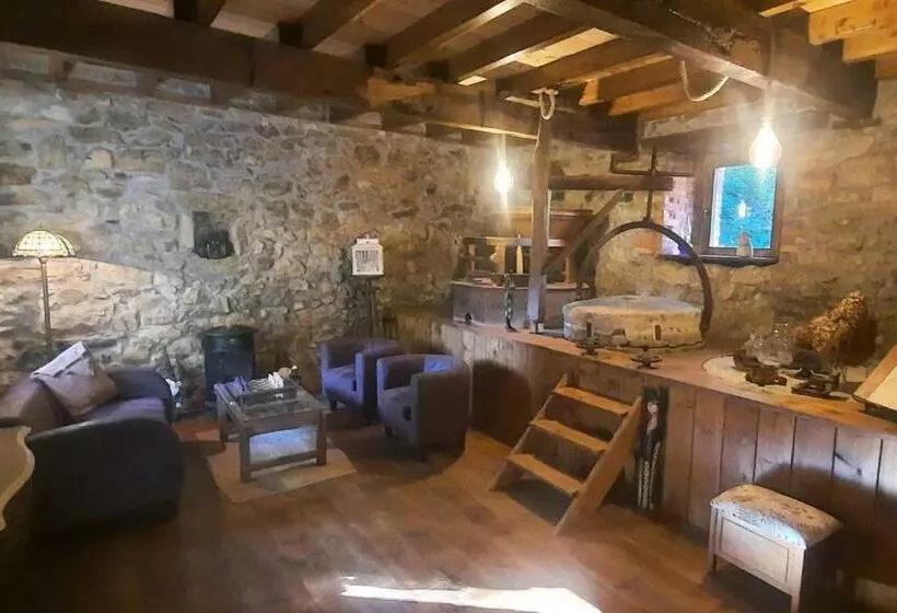 ユースホステル Posada Pet Friendly El Molino De Cantabria