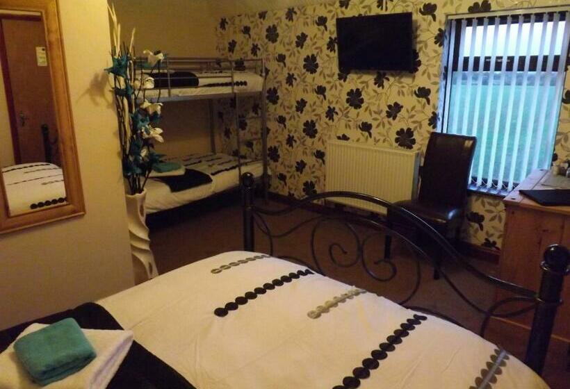 فندق صغير The Kings Head Inn