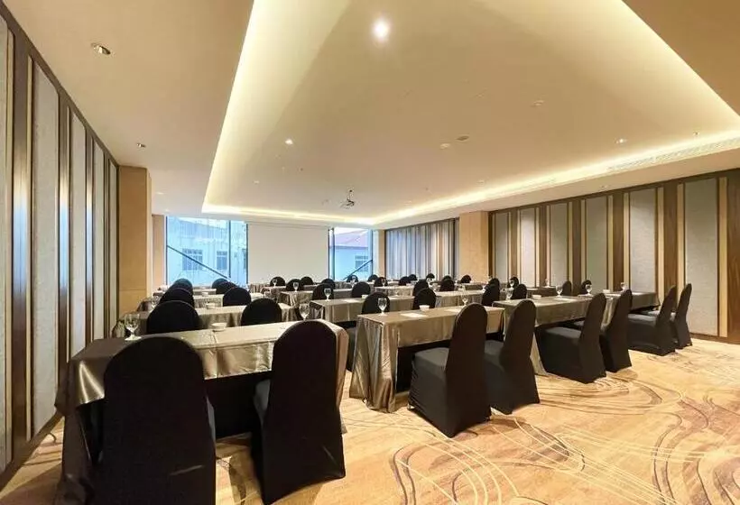 Artotel Batam