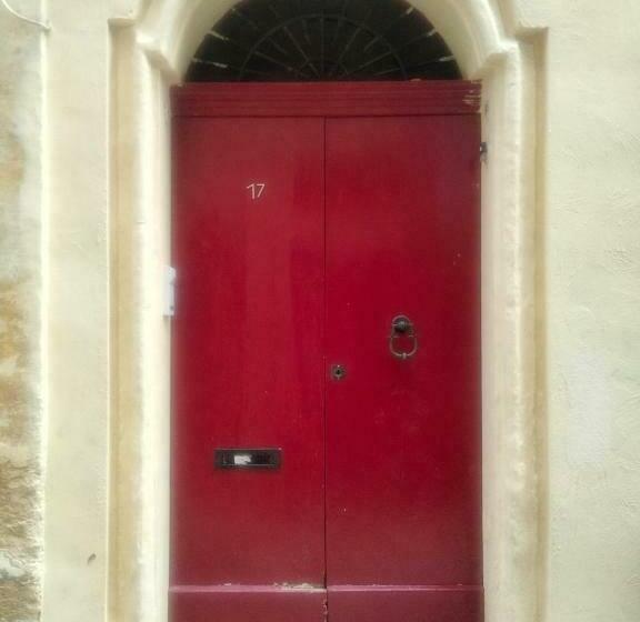 Charming 17th Cent House Of Character In The Famous 3 Cities, Right Next To Valletta