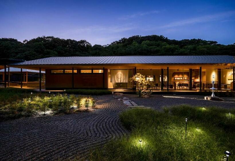 בית מלון כפרי Naoshima Ryokan Roka