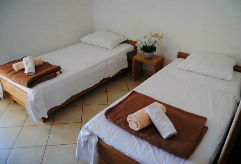 هتل Pansion Nadja