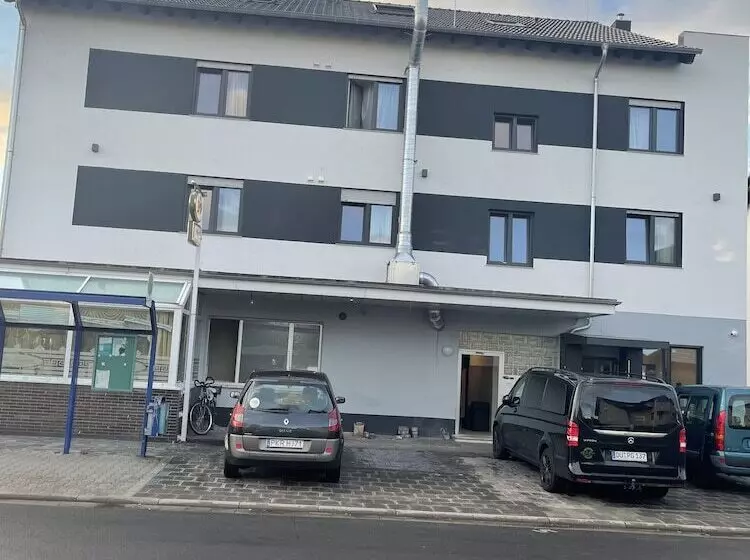 Hotelli Restaurant Villa Romana