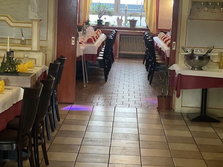 فندق Restaurant Villa Romana