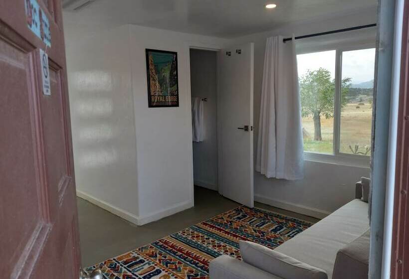 汽车旅馆 Little Canyon Inn