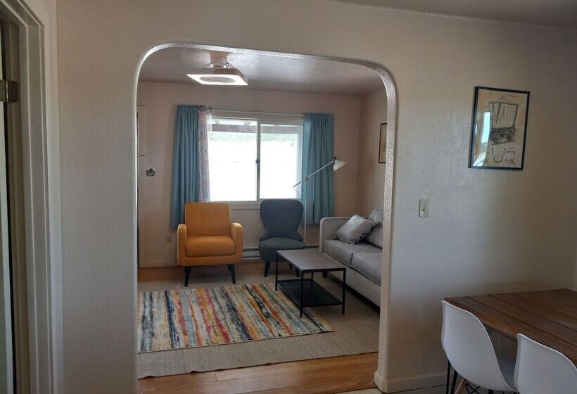 汽车旅馆 Little Canyon Inn