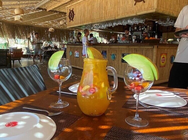 ホテル Kalkan Beachpark