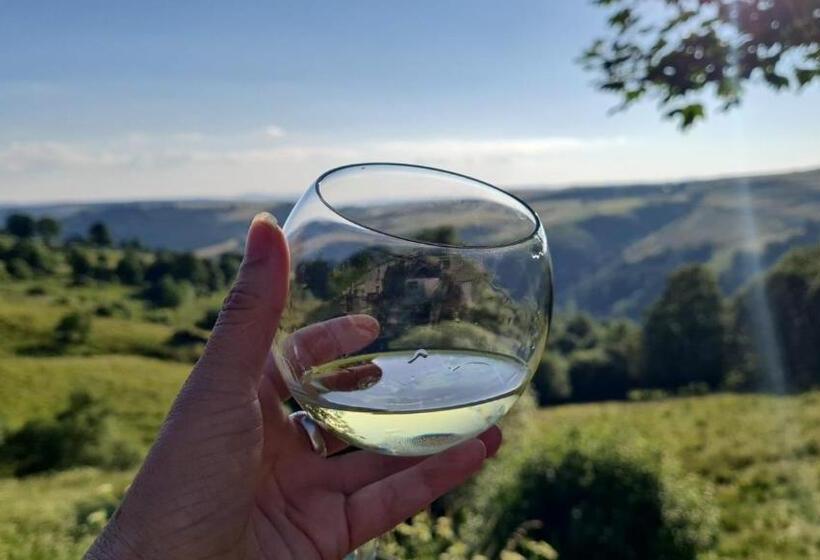 Bed and Breakfast La Table D Elodie