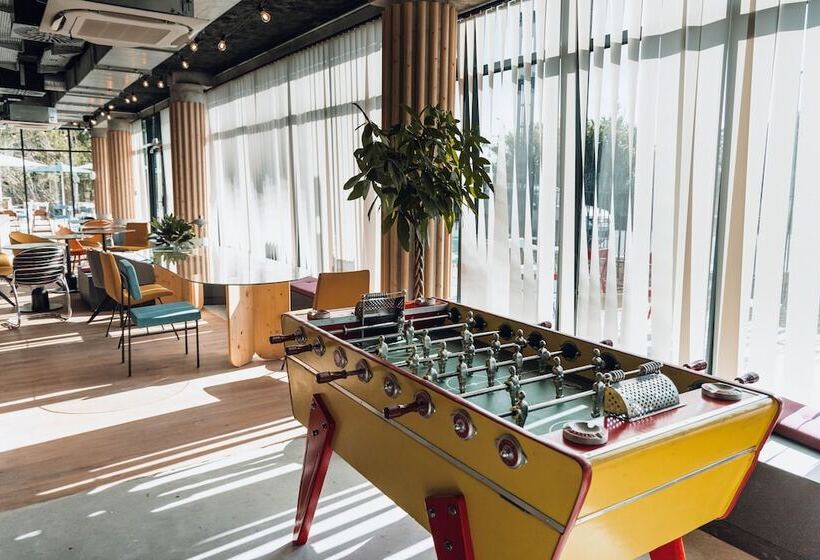 בית מלון כפרי Ibis Budget La Rochelle Centre