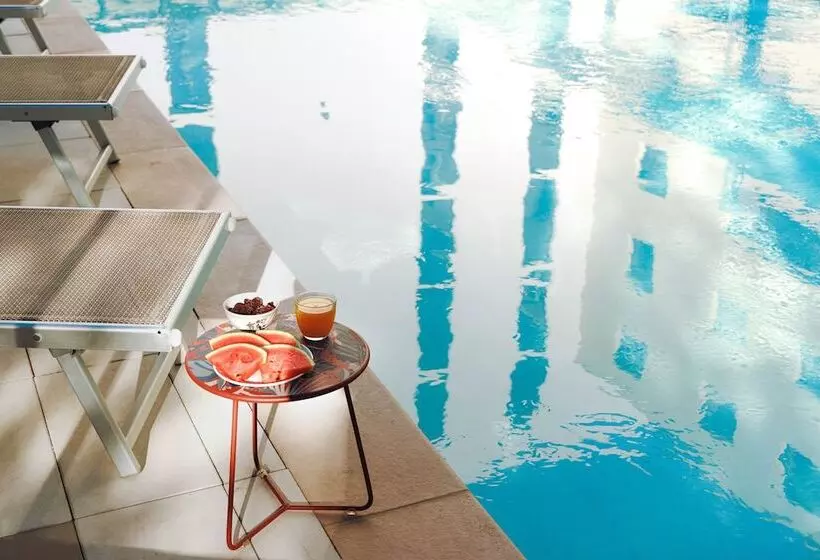 هتل Ibis Budget La Rochelle Centre