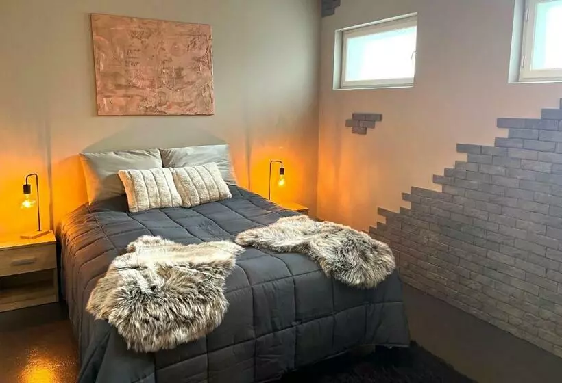 ホテル Johanssonin Talo 1849