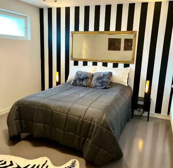 ホテル Johanssonin Talo 1849