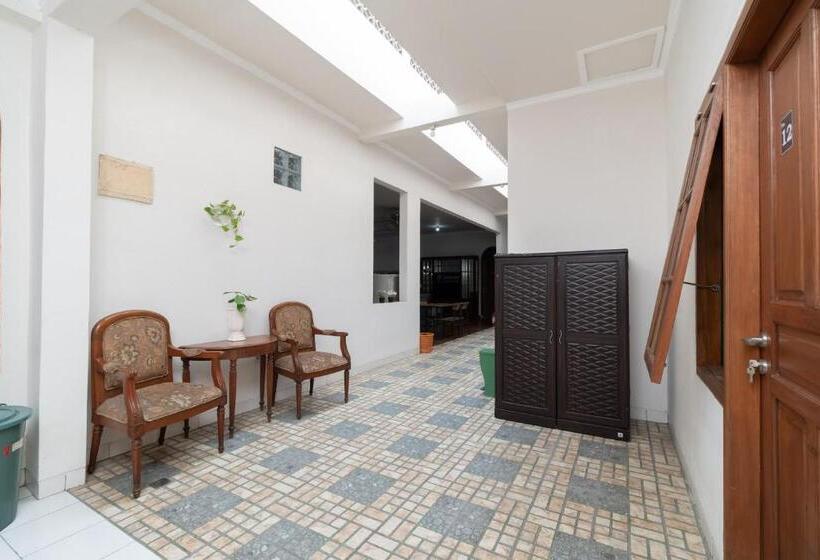 Hotel Koolkost Syariah @ Cempaka Putih