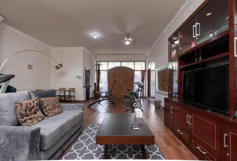 Hotel Koolkost Syariah @ Cempaka Putih