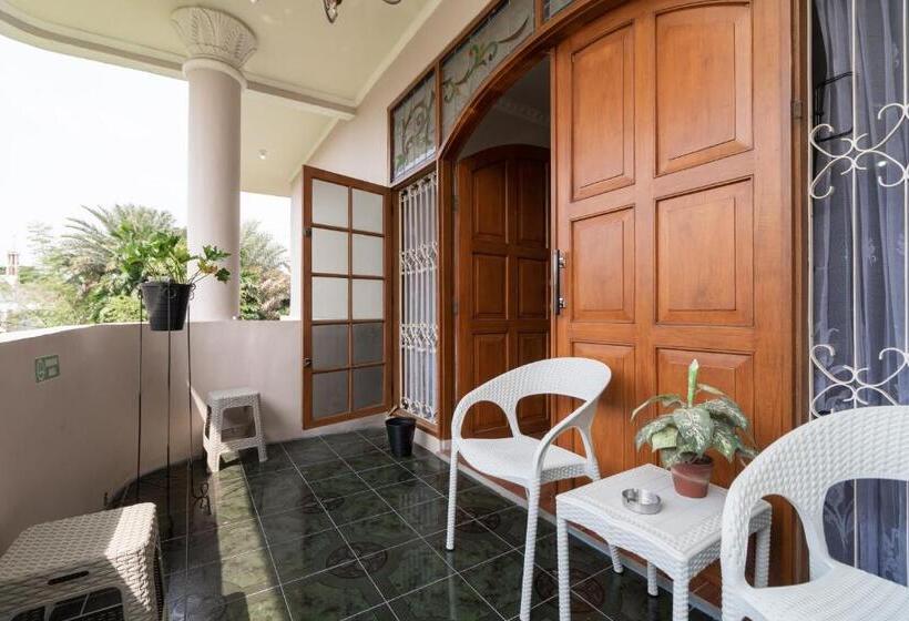 Hotel Koolkost Syariah @ Cempaka Putih