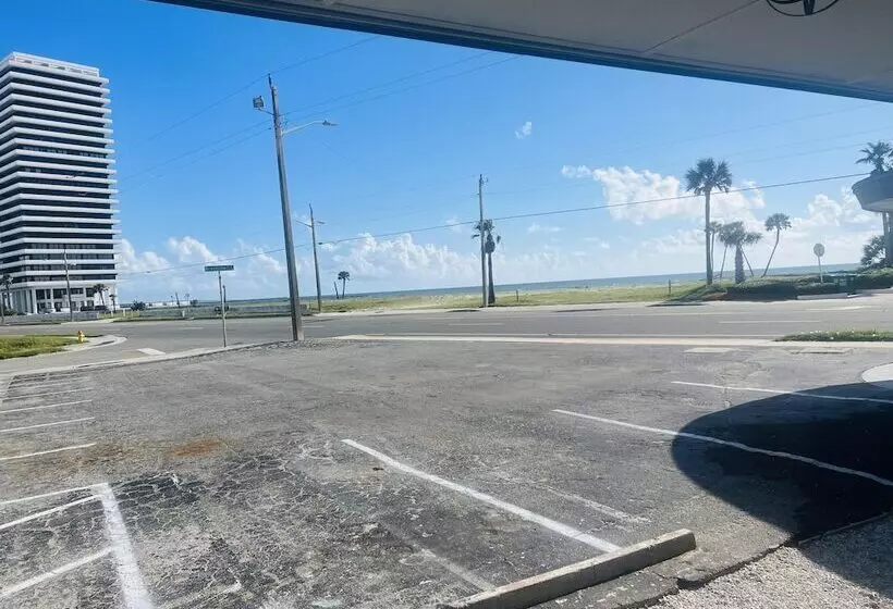 モーテル 1915 Beach Club