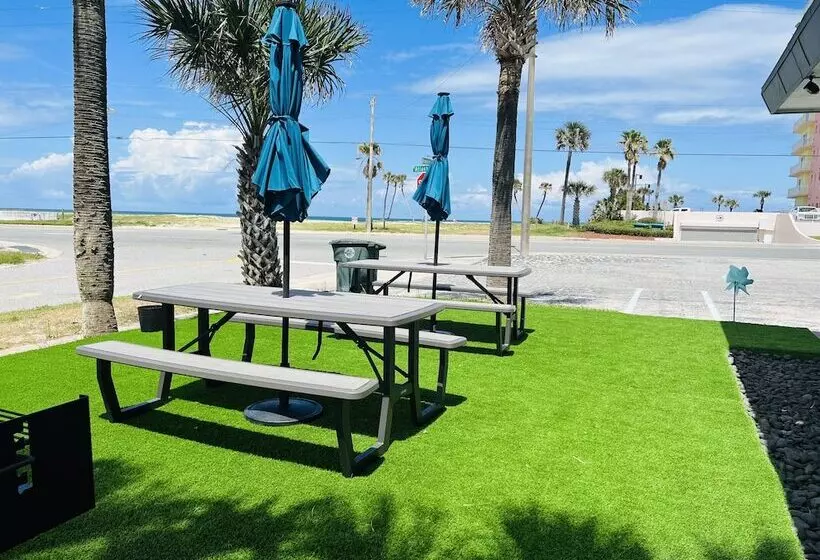 モーテル 1915 Beach Club