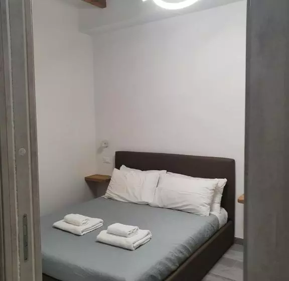 پانسیون 5 Terre Station Rooms