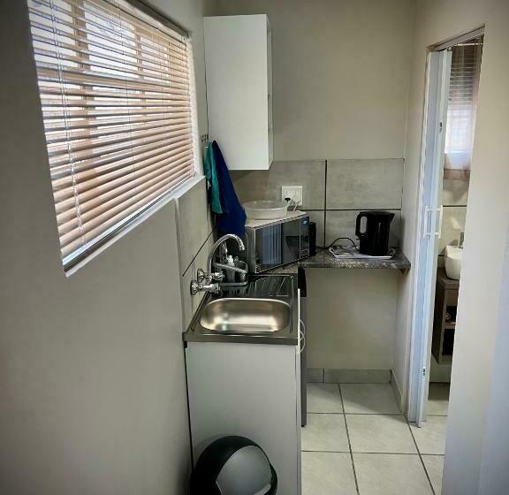 פנסיון Lemon Rose Guest House