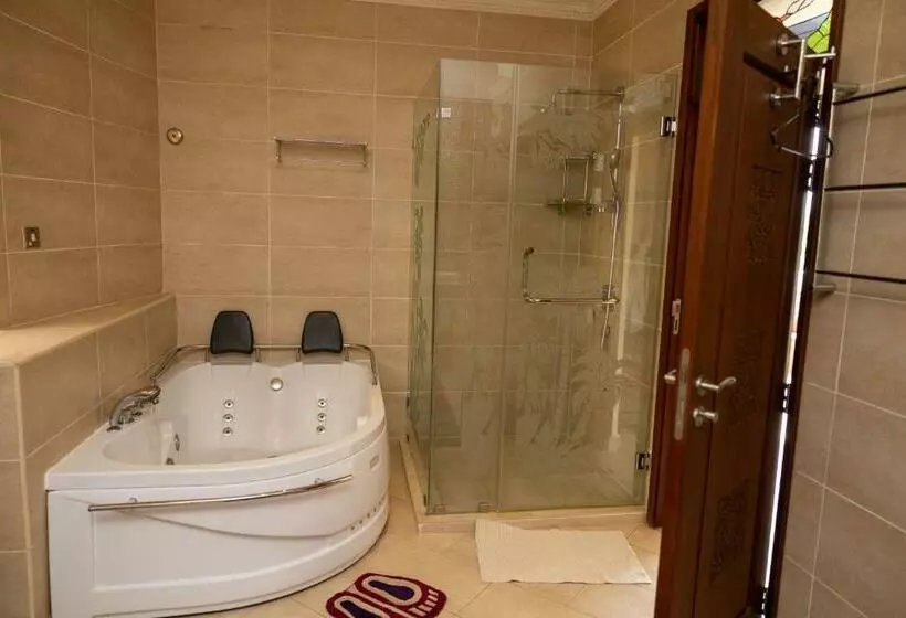 پانسیون Tamasha Luxury Villa   Diani