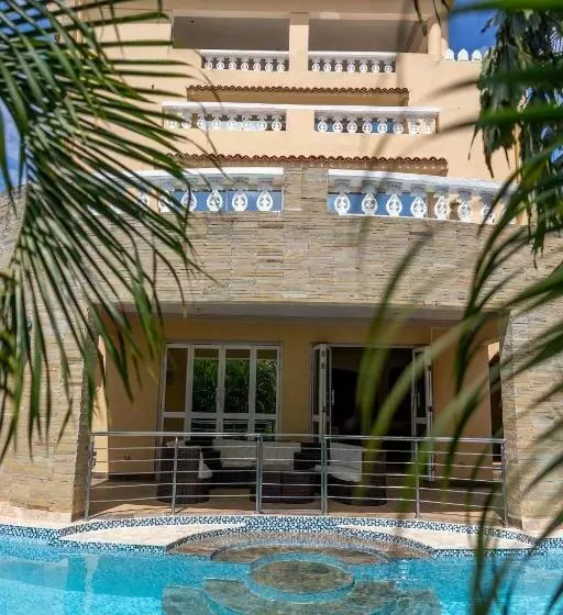 پانسیون Tamasha Luxury Villa   Diani